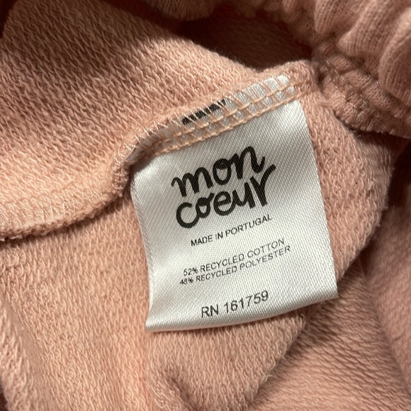 MC Girl Cropped Short size 2 - Great Gifts for a girl - Picture 5 of 7